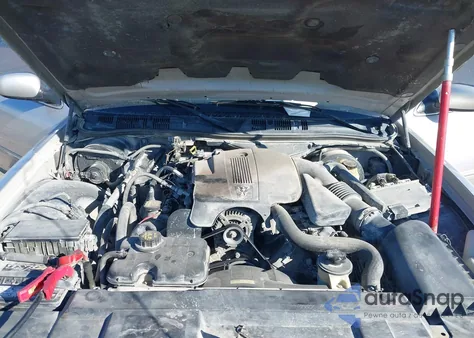 2010 Mercury Grand Marquis Ls (Fleet Only) z USA, uszkodzony, nr VIN 2MEBM7FV1AX613478